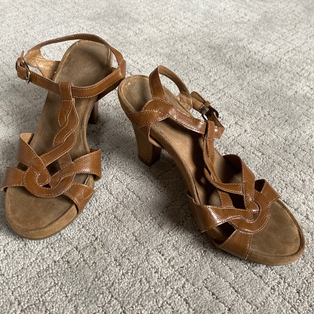 Aerosoles Strappy Brown Heels